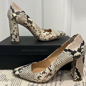Banana Republic Women’s High Heel Shoe. Snake Print Design. All Leather. New